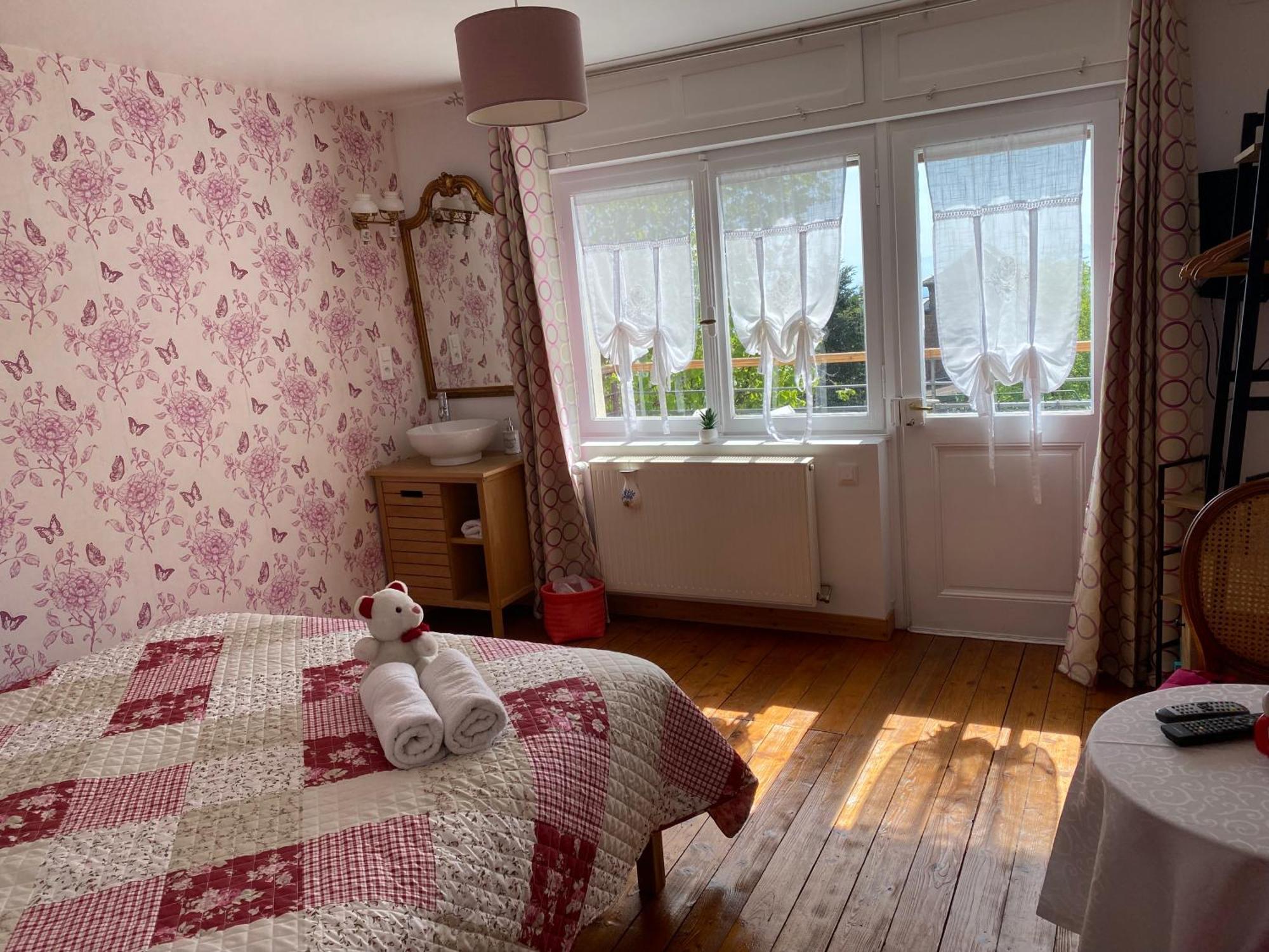 Les Iris Chambres D'Hote Niedermorschwihr Kültér fotó